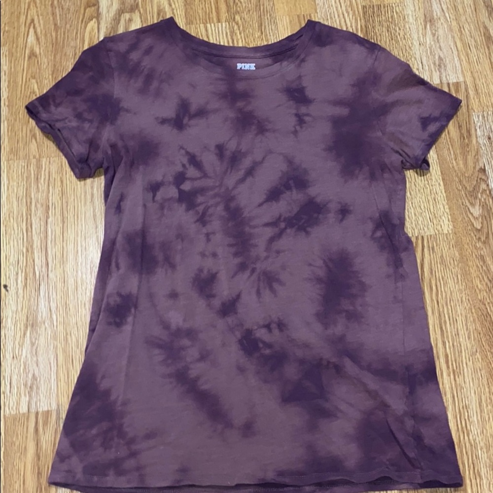 maroon tee from pink